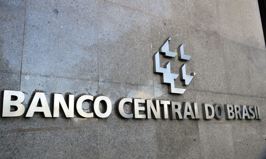 Mercado financeiro atualiza projeção e vê Selic em 13,75% ao ano © Marcello Casal JrAgência Brasil