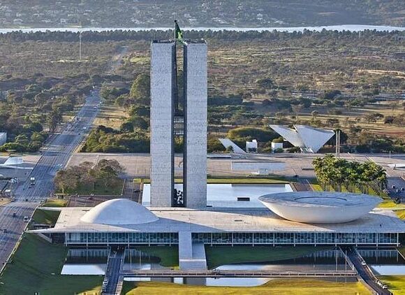 Desaprovação popular atinge maioria no Congresso Nacional e no Supremo Tribunal Federal centuais, o material mostra recuo da desaprovação do Congresso. Em maio, esse in