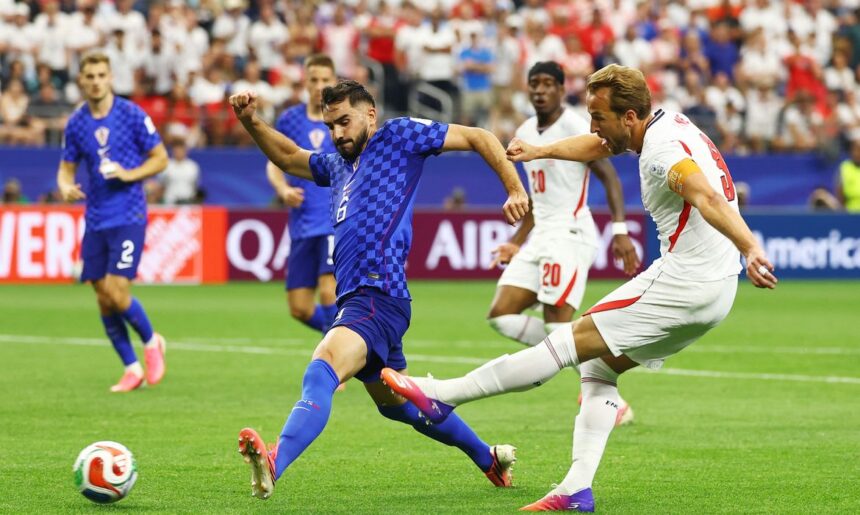 Copa 2026: Inglaterra vence Croácia e Portugal empata em dia de estreias © REUTERS/Kai Pfaffenbach/Proibida reprodução