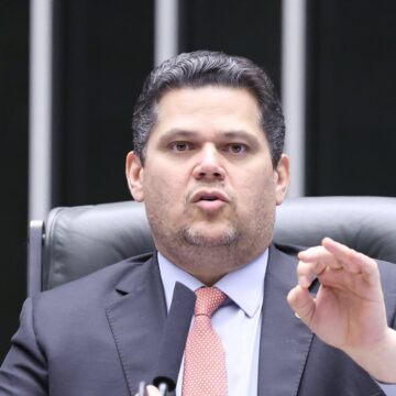 cionado pela presidência do Congresso não foi o suficiente para viabilizar um en