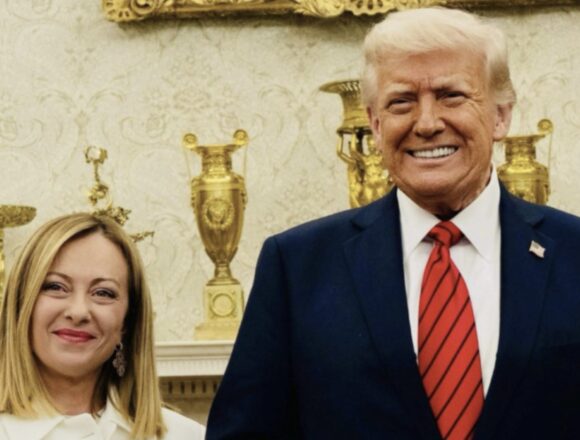 Meloni desmente Trump sobre 'imploro' por foto no G7 e critica postura do ex-presidente Foto: Reprodução/redes sociais