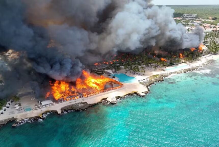 Incêndio em resort do Caribe mata turista e evacua quase 1.700 pessoas na República Dominicana Incêndio destruiu resort na República Dominicana nessa sexta-feira (19