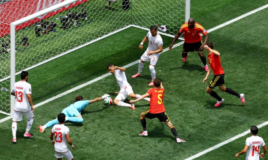 Defesa iraniana surpreende e garante empate crucial contra a Bélgica na Copa do Mundo LISI NIESNER