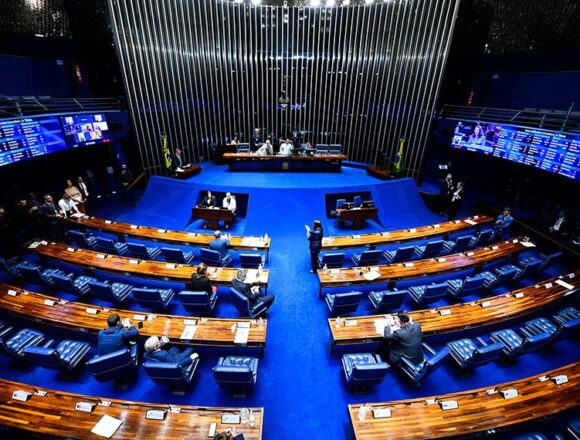 Senado prepara votação da PEC da segurança pública após mudanças na Câmara Senado prepara votação da PEC da segurança pública após mudanças na Câmara