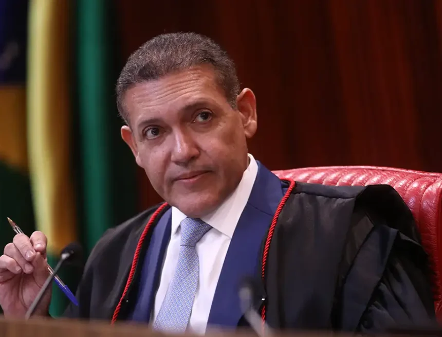 TSE promove segundo encontro com embaixadores para explicar sistema eleitoral
