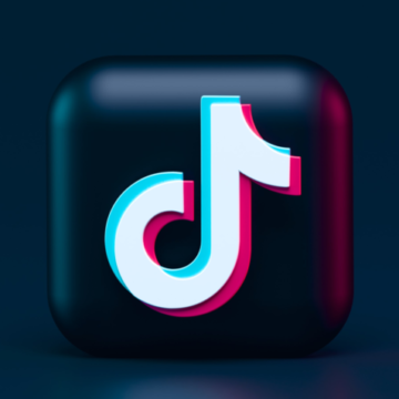 Agência de proteção de dados multa Tiktok em R$ 153,7 milhões por falhas com menores