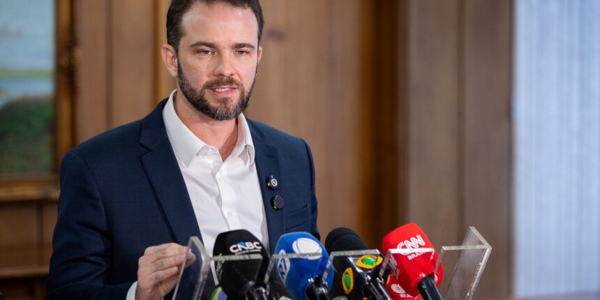 Análise de impacto precede decisão do Brasil sobre lei de reciprocidade contra EUA Análise de impacto precede decisão do Brasil sobre lei de reciprocidade contra EUA