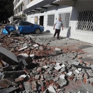 Colômbia enfrenta devastação após terremoto de 7.4 com 74 mortos em balanço inicial Colômbia enfrenta devastação após terremoto de 7.4 com 74 mortos em balanço inicial