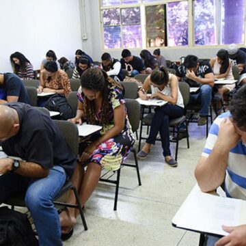 Encceja 2026: provas para certificação de ensino mobilizam candidatos em todo o Brasil