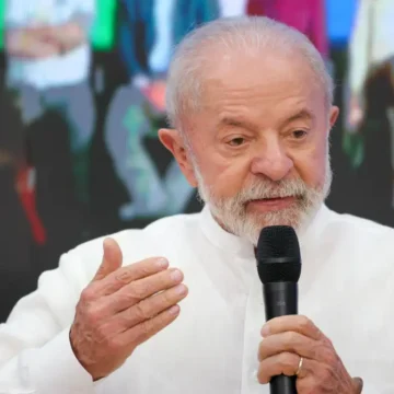 Expansão de gastos do governo supera teto do arcabouço fiscal