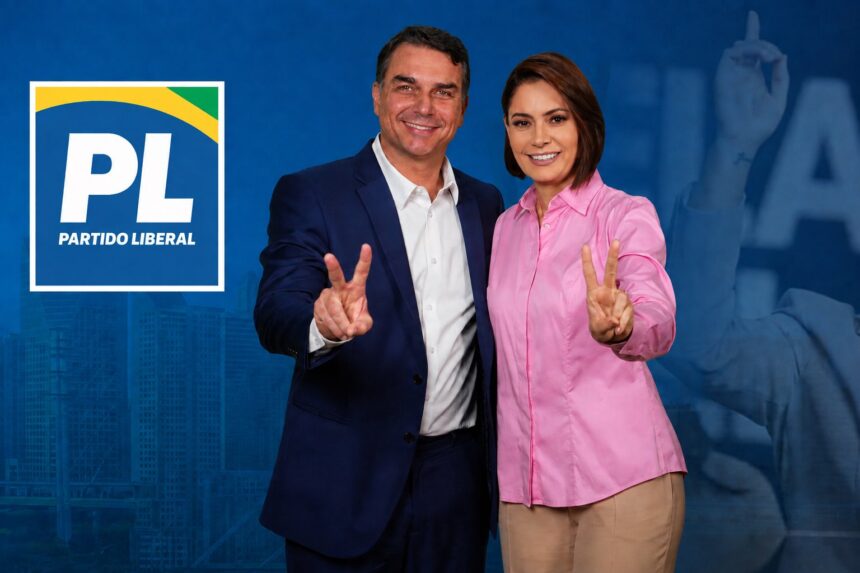 Flávio e Michelle Bolsonaro reforçam aliança eleitoral em vídeo conjunto Flávio e Michelle Bolsonaro reforçam aliança eleitoral em vídeo conjunto