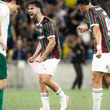 Fluminense supera Palmeiras de virada e encerra jejum no Campeonato Brasileiro