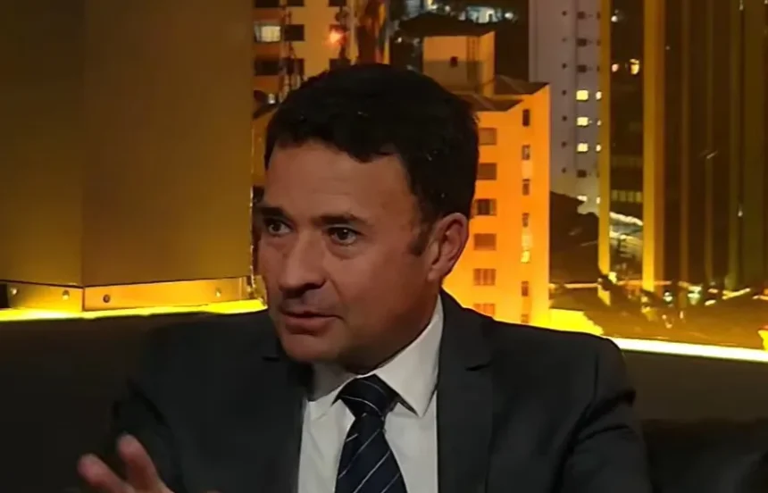 Mello Araújo detalha saneamento financeiro e combate à corrupção na Ceagesp Mello Araújo detalha saneamento financeiro e combate à corrupção na Ceagesp