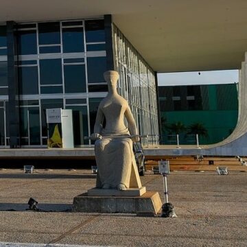 Pessoas com deficiência que não dirigem terão isenção de imposto em carros, decide STF. Pessoas com deficiência que não dirigem terão isenção de imposto em carros, decide STF