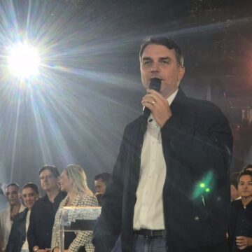 Republicanos declara apoio a Flávio Bolsonaro e movimenta cenário presidencial Republicanos declara apoio a Flávio Bolsonaro e movimenta cenário presidencial