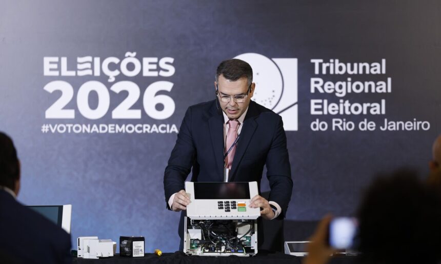 Urna eletrônica: Tre-rj expõe mecanismos internos e garante integridade do voto Urna eletrônica: Tre-rj expõe mecanismos internos e garante integridade do voto