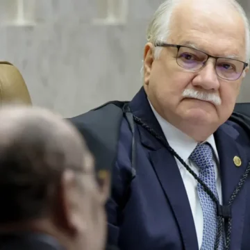 Gilmar Mendes critica vazamentos seletivos e uso político em discurso no STF