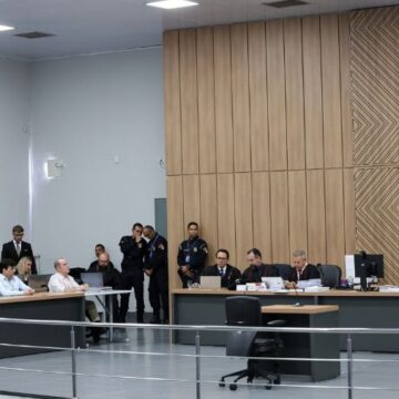 Júri de homicídio avança para interrogatório dos réus com dispensa de oitivas