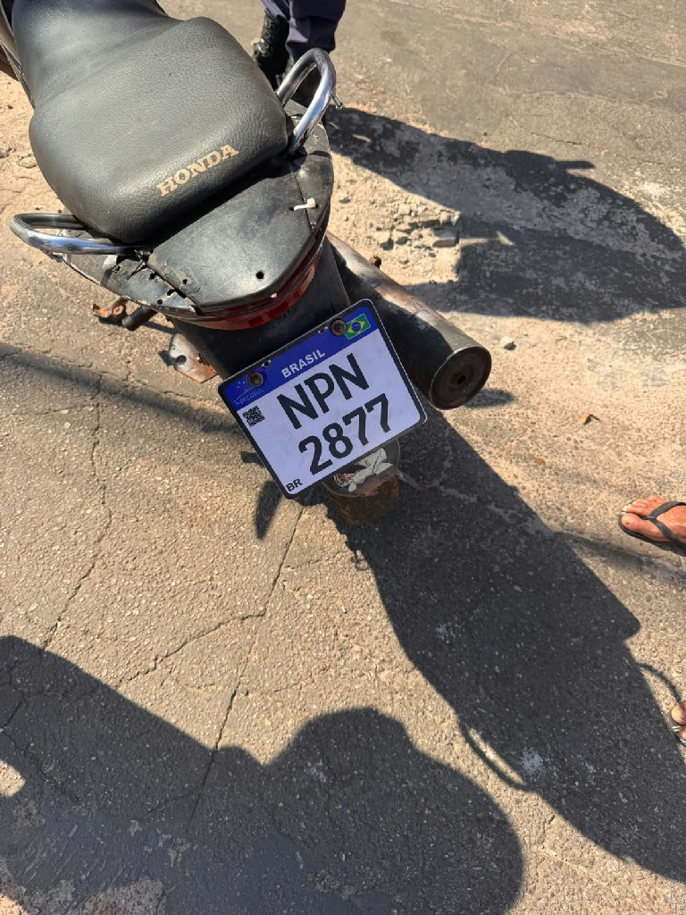 Motociclista sem habilitação é detido com placa adulterada em Várzea Grande Motociclista sem habilitação é detido com placa adulterada em Várzea Grande