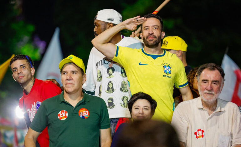 A ascensão do deputado federal e o impacto moral na política nacional