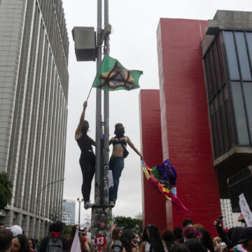 Análise do discurso político: coerência e estratégias em campanhas eleitorais