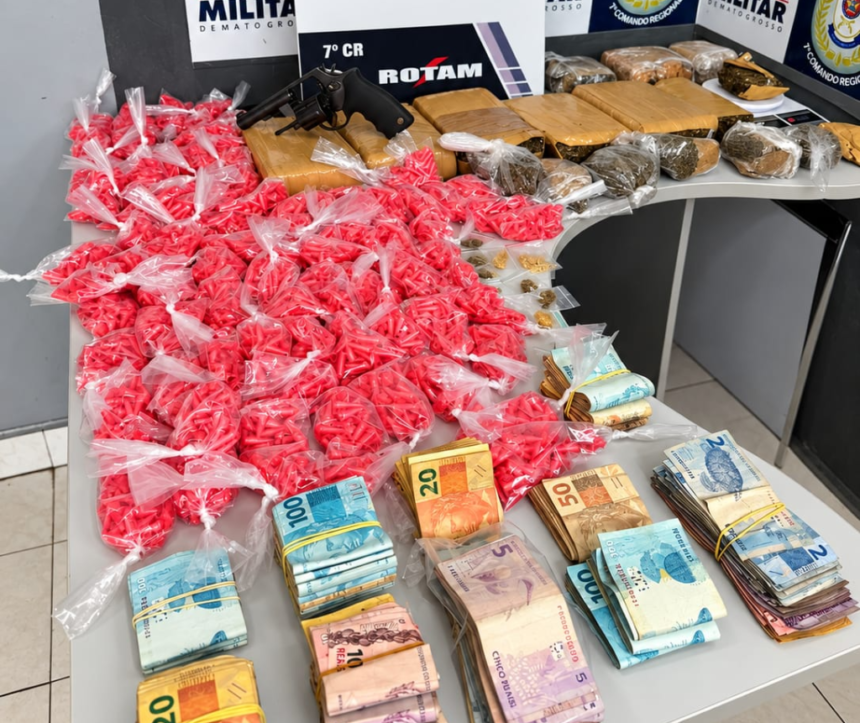 Apreensão de drogas em Cuiabá: fuga de moto revela esquema de tráfico com arma e dinheiro