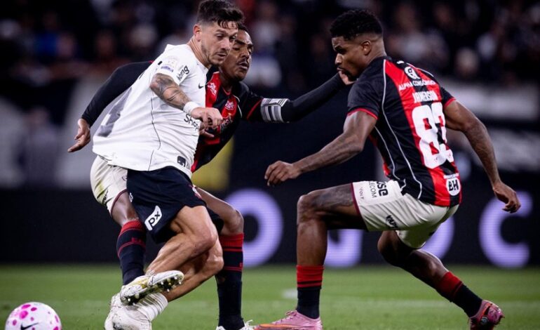 Corinthians empata com o vitória e amplia jejum no campeonato brasileiro