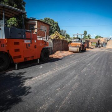 Cuiabá expande infraestrutura com novas licitações para pavimentação de ruas