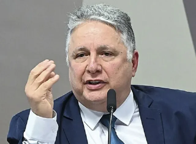 Decisão do tribunal impede ex-governador de votar no pleito