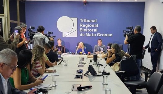 Eleitoras lideram votação no primeiro turno das eleições estaduais