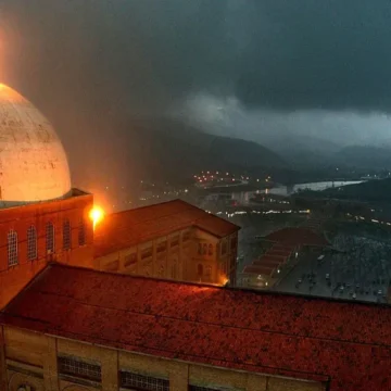 Feriado de 12 de outubro coloca Sul e Sudeste em alerta de temporais