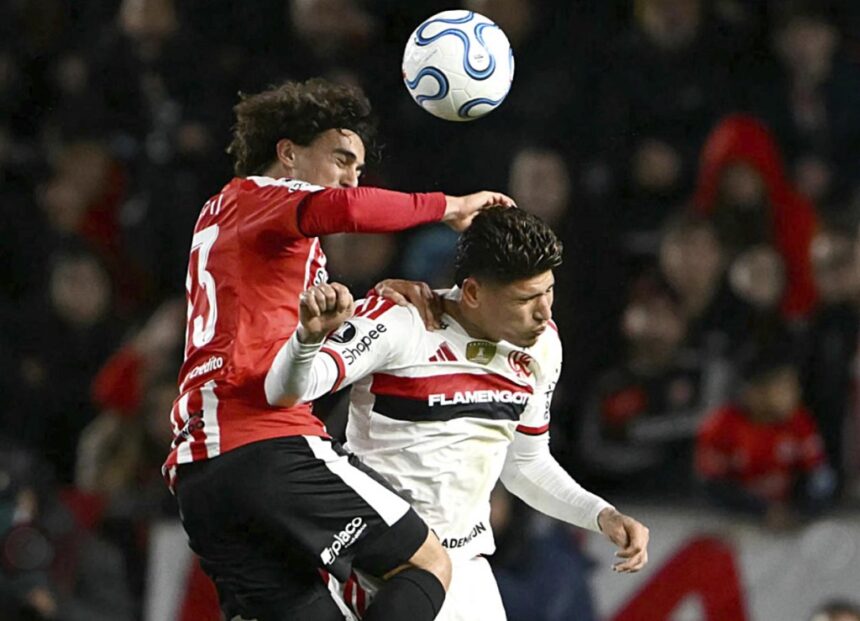 Flamengo busca vaga na final da Libertadores no Maracanã após empate com Estudiantes na Argentina Flamengo busca vaga na final da Libertadores no Maracanã após empate com Estudiantes na Argentina