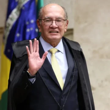 Gilmar Mendes exalta eficiência e confiabilidade das urnas após votação de 125 milhões de eleitores Gilmar Mendes exalta eficiência e confiabilidade das urnas após votação de 125 milhões de eleitores