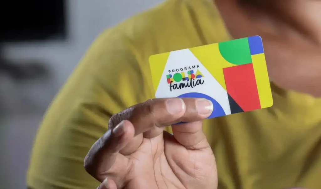 Governo federal antecipa repasses do Bolsa Família com reajuste