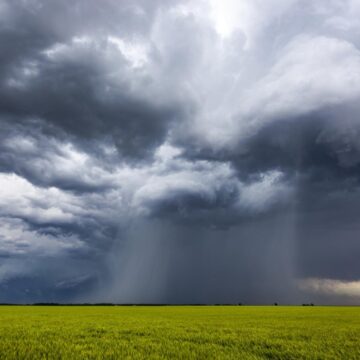 Inmet alerta para chuvas desiguais e impactos na agricultura brasileira