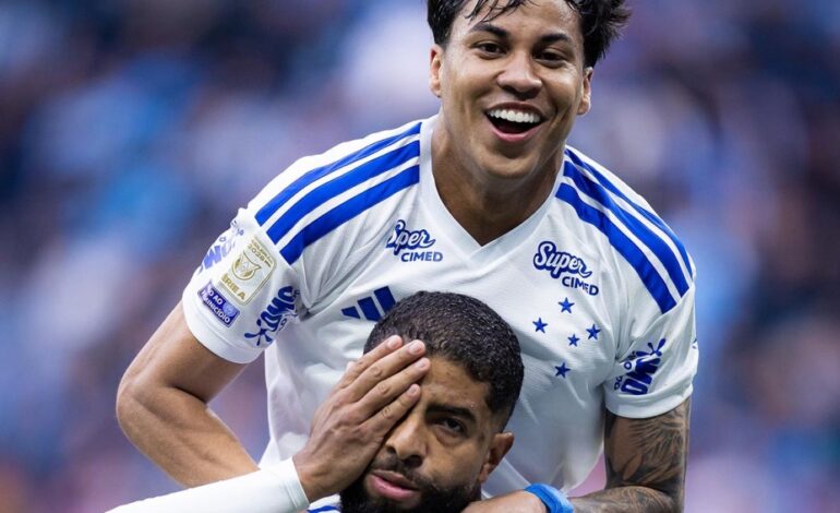 Kaio jorge brilha, cruzeiro vira sobre o grêmio e entra no g4