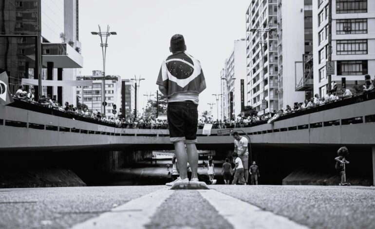 Luto e questionamentos marcam o cenário político brasileiro