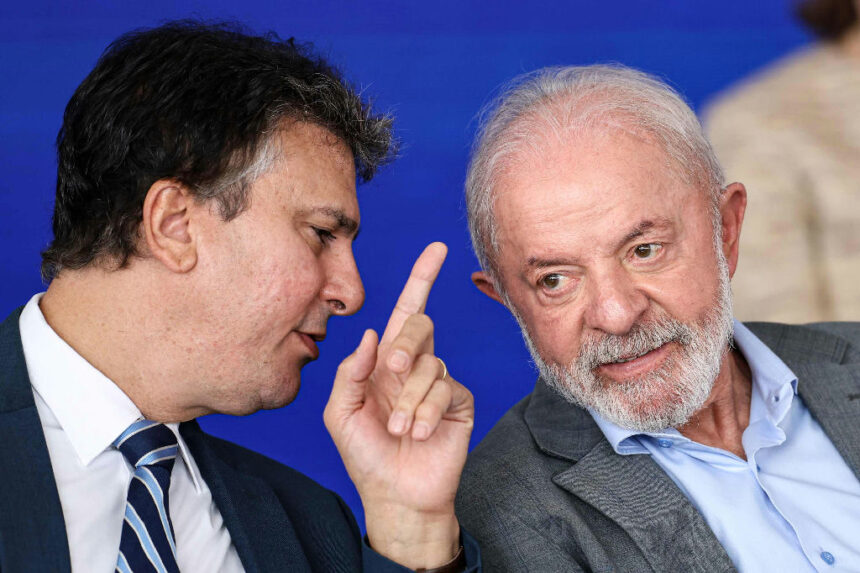 Maioridade penal teve redução proposta com aval de Lula afirma líder do PT Maioridade penal teve redução proposta com aval de Lula afirma líder do PT