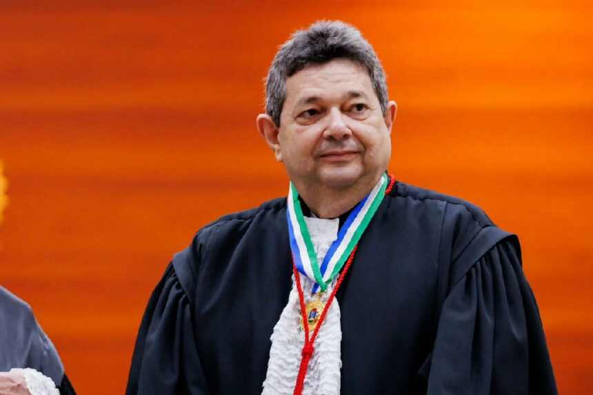 Nova presidência do TJMT prioriza diálogo para reajuste salarial de servidores Nova presidência do TJMT prioriza diálogo para reajuste salarial de servidores