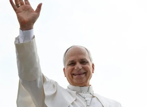 Papa Leão XIV anuncia cirurgia para remover nódulo no pulmão em estágio inicial Papa Leão XIV anuncia cirurgia para remover nódulo no pulmão em estágio inicial