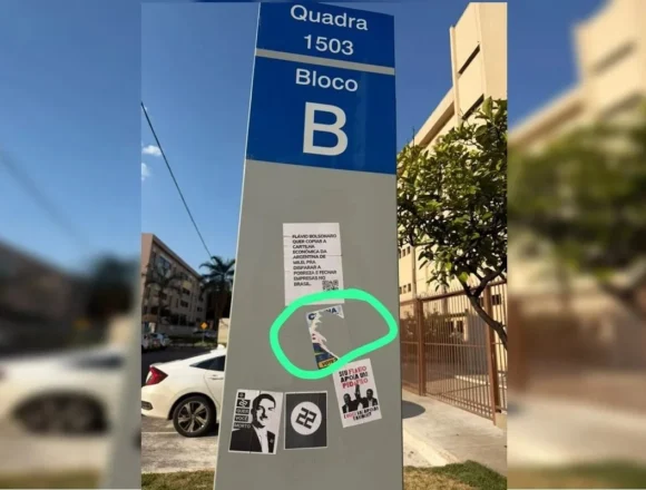 PCDF investiga campanha de cartazes que associa senador a símbolos nazistas PCDF investiga campanha de cartazes que associa senador a símbolos nazistas