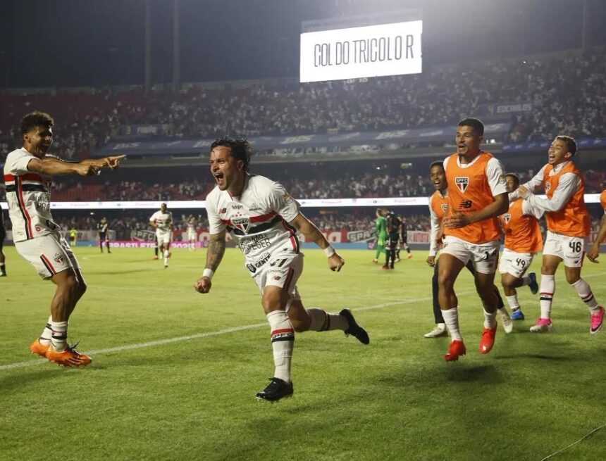 São Paulo bate o Vasco com gol de Artur e se distancia do Z4