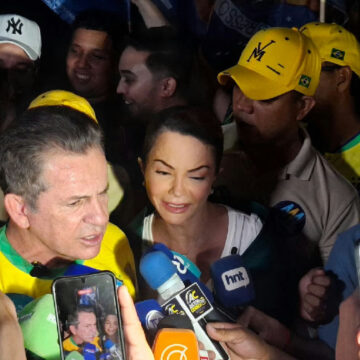 Senador eleito adia definição sobre permanência na presidência partidária estadual