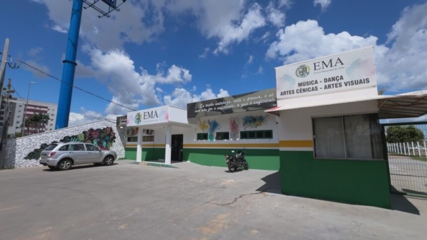 Sinop promove exposição de artesanato em fibra de bananeira na Escola Municipal de Artes
