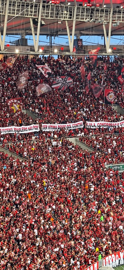 Torcida do Flamengo protesta contra proibição das apostas esportivas no Maracanã Torcida do Flamengo protesta contra proibição das apostas esportivas no Maracanã