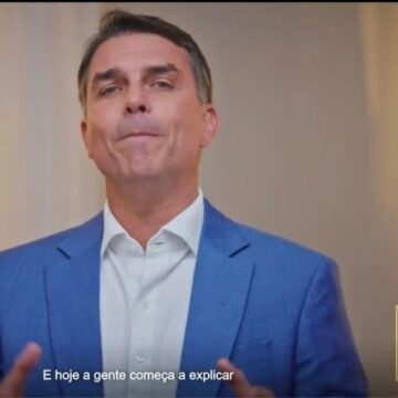 TSE determina reexibição de propaganda de Flávio Bolsonaro por falha de áudio