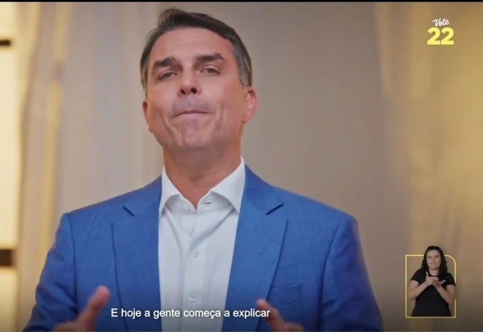 TSE determina reexibição de propaganda de Flávio Bolsonaro por falha de áudio TSE determina reexibição de propaganda de Flávio Bolsonaro por falha de áudio