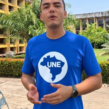 Vídeo de estudante da UFMT une anúncio de aulas suspensas e pedido de voto para Lula