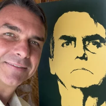 Wall Street Journal analisa guinada à direita no Brasil e projeta vantagem de Flávio Bolsonaro contra Lula